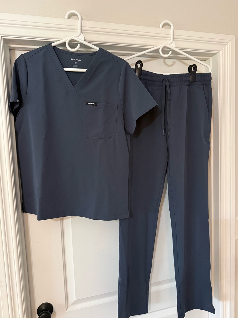 Jaanuu Carbon Gray Scrub Set